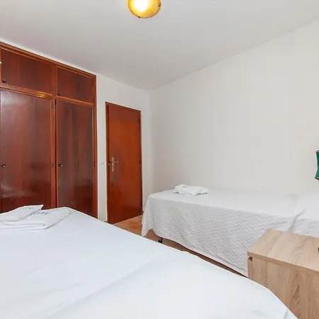 Apartment B18 - Village Street
